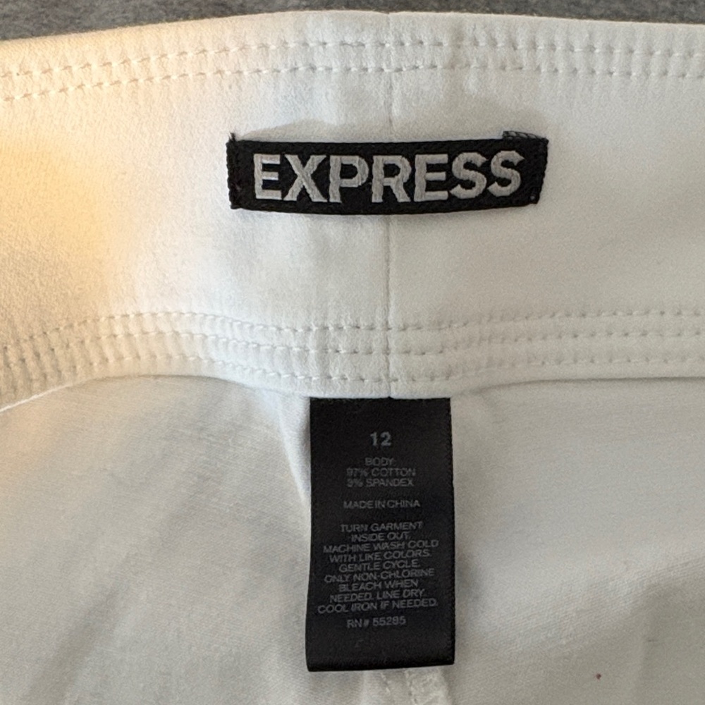 Express High Waist White Nautical Buttoned Women's Shorts - Picture 5 of 5